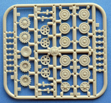1/72 ACE Models AMX-13 DCA twin 30mm AA version