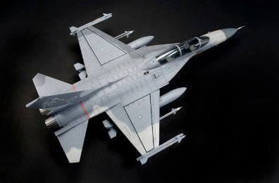 AFV Club AR48109 IDF F-CK-1D Ching-Kuo (Two Seat)