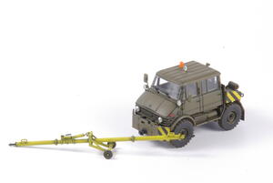Unimog U406 DoKa Military Airport Tug + Towbar 1/48