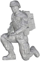 Kneeling Soldier (on right knee), US Army Infantry Squad 2nd Division for M1126 Stryker (pt.1) 1/35
