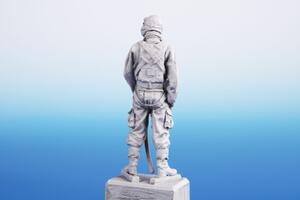 Japanese Zero Pilot (Standing) 1/48