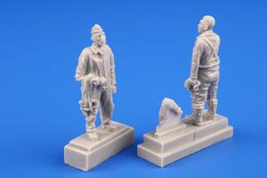 Bf 109E ace A. Galland and mechanic 1/72