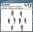 Submarine crew on the deck arriving to the port 1/72