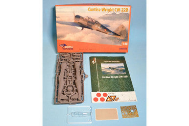 1/48 Dora Wings Curtiss Wright CW22 Advanced Trainer Aircraft