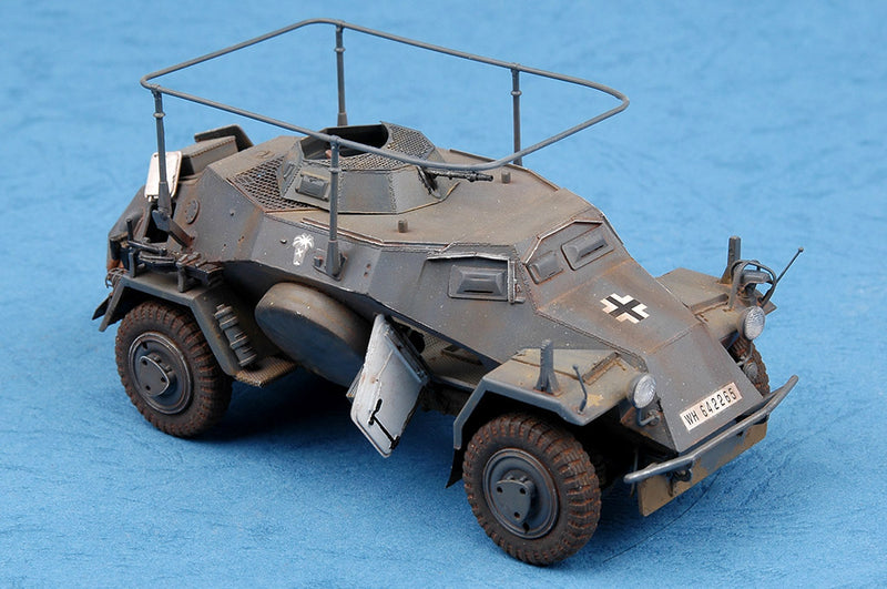 SD. KFZ 223 LEICHTERPANZERSPAHWAGEN FUNK