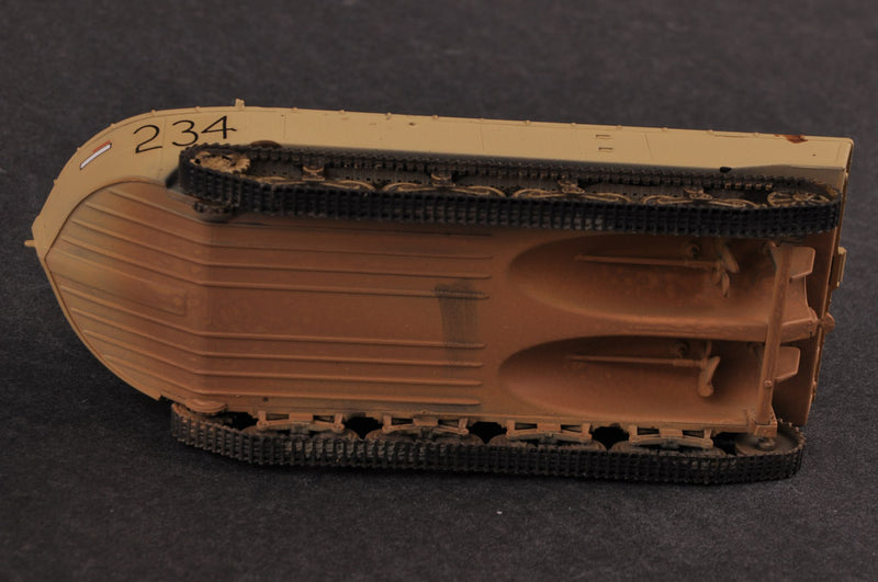 LWS TRACTOR EARLY   1/72
