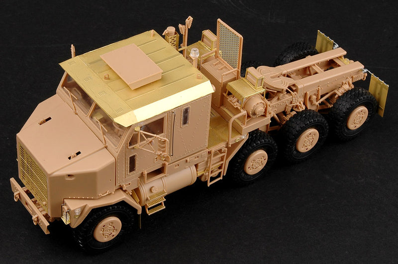 Amazon | ホビーボス 1/35 アメリカ陸軍 M1070/M1000 重装備運搬