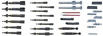 AIRCRAFT WEAPONS D : U.S. SMART BOMBS & TARGET PODS