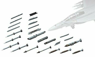 AIRCRAFT WEAPONS E : U.S. AIR-TO-AIR MISSILES & TARGET PODS
