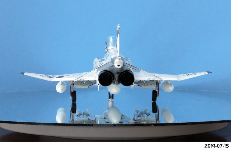 F-4J PHANTOM II / ONE PIECE CANOPY INCLUDED
