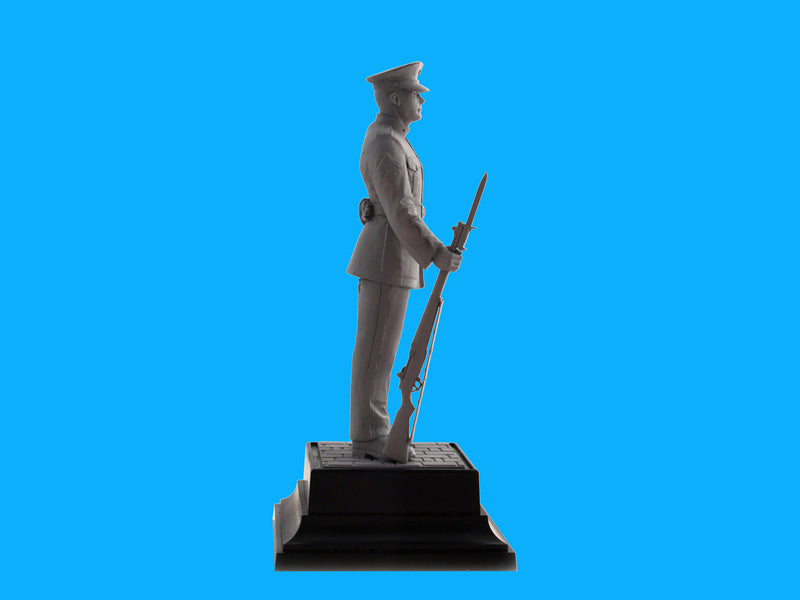 ICM16005 - 1/16 ICM US Marines Sergeant