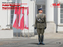 ICM16010 - 1/16 ICM Polish Regiment Representative Officer