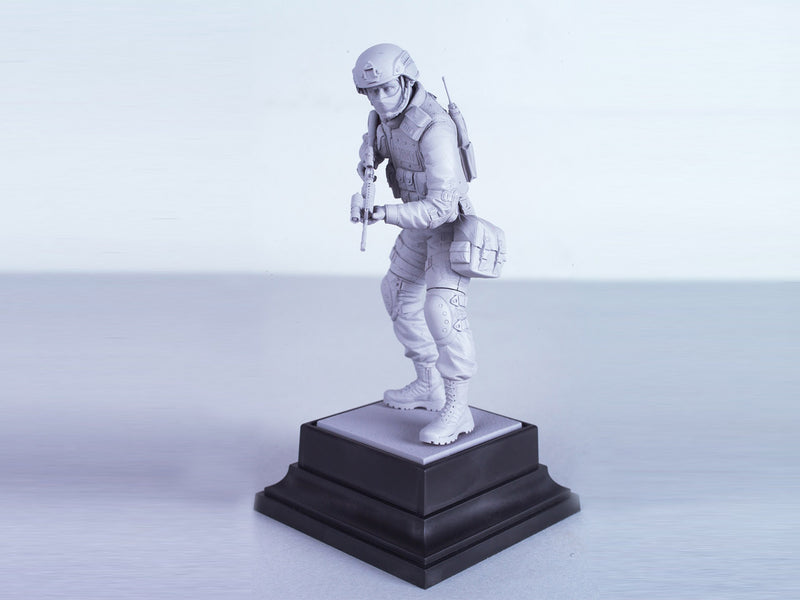 ICM16101 - 1/16 ICM S.W.A.T. Team Leader