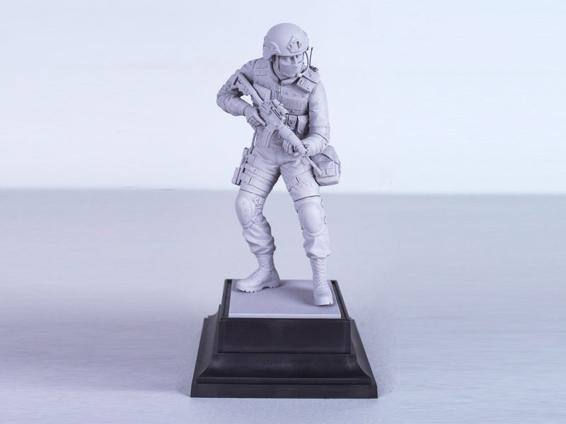 ICM16101 - 1/16 ICM S.W.A.T. Team Leader