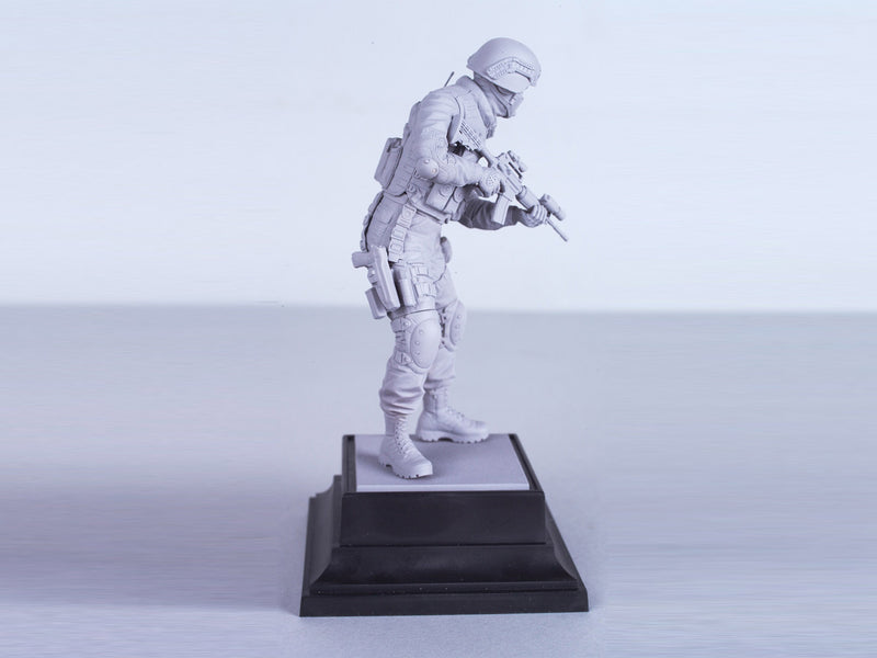 ICM16101 - 1/16 ICM S.W.A.T. Team Leader