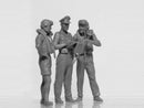 ICM32106 - 1/32 ICM British Pilots in Tropical Uniform (1939-1943) (3 figures)