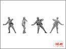 ICM35301 - 1/35 ICM British Infantry (1917-1918) (4 figures - 1 officer, 3 soldiers)