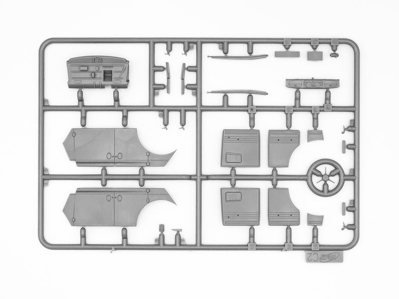 ICM35479 - 1/35 ICM Moskvitch-401-420 Saloon, Soviet Passenger Car