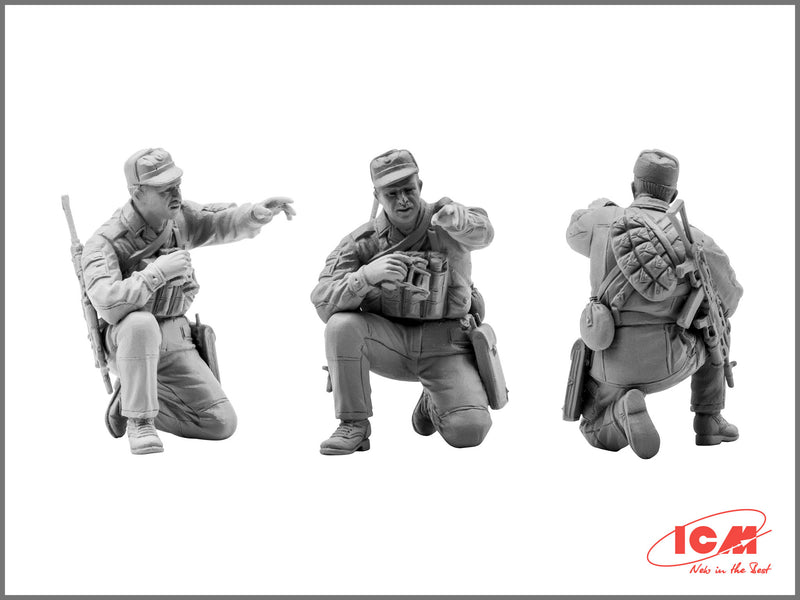 ICM35501 - 1/35 ICM Soviet Special Troops (1979-1988) (3 figures - 1 officer, 2 soldiers)