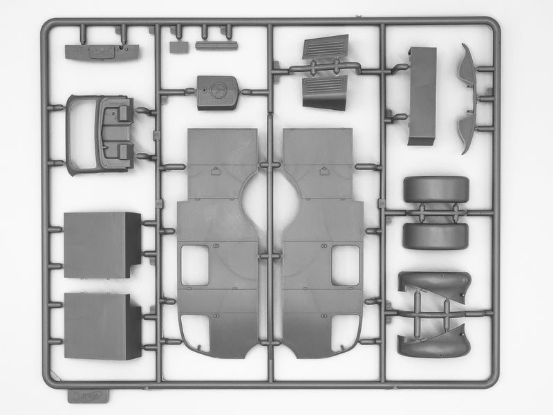 ICM35527 - 1/35 ICM L1500S LF 8, German Light Fire Truck