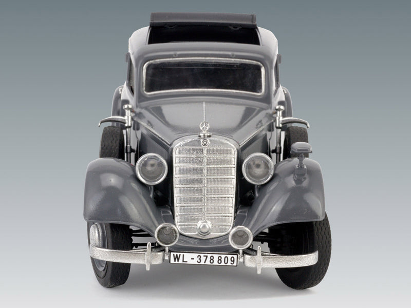 ICM35537 - 1/35 ICM Typ 320 (W142) Saloon, WWII German Staff Car
