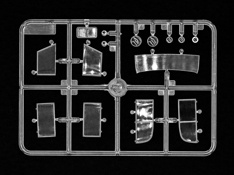 ICM35538 - 1/35 ICM Typ G4 (Kfz.21), WWII German Staff Car