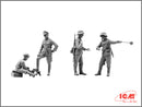 ICM35561 - 1/35 ICM German Patrol (1939-1942) (4 figures - 1 officer, 2 soldiers, 1 civilian)