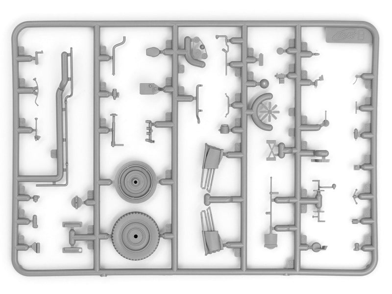 ICM35583 - 1/35 ICM le.gl.Einheitz-Pkw Kfz.2, WWII German Light Radio Communication Car