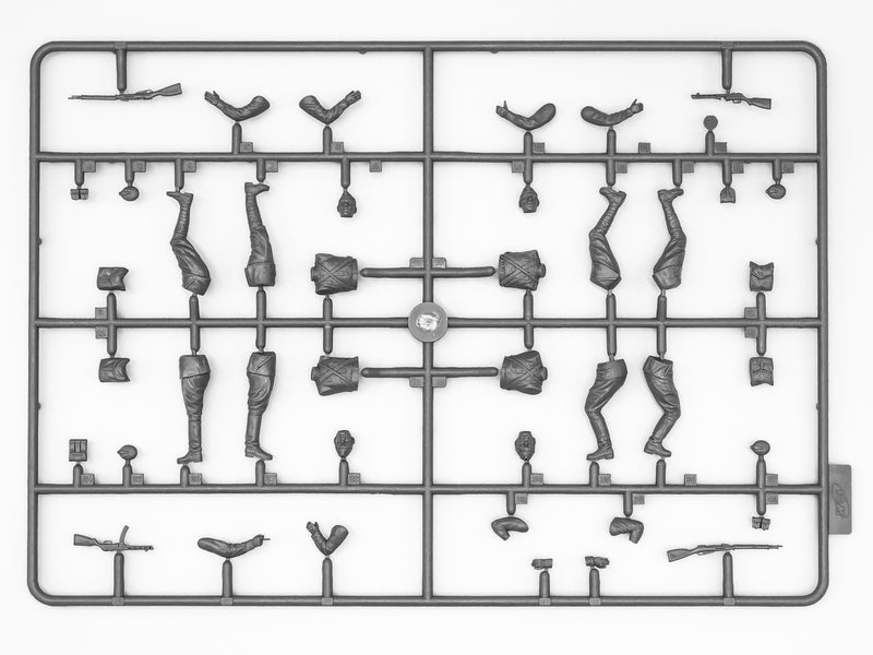 ICM35592 - 1/35 ICM BM-13-16  on W.O.T. 8 chassis with Soviet Crew