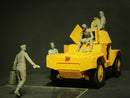 ICM35614 - 1/35 ICM German Armoured Vehicle Crew (1941-1942) (4 figures and cat)