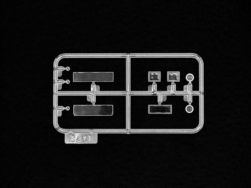 ICM35670 - 1/35 ICM Model T RNAS Armoured Car with WWI British Tank Crew