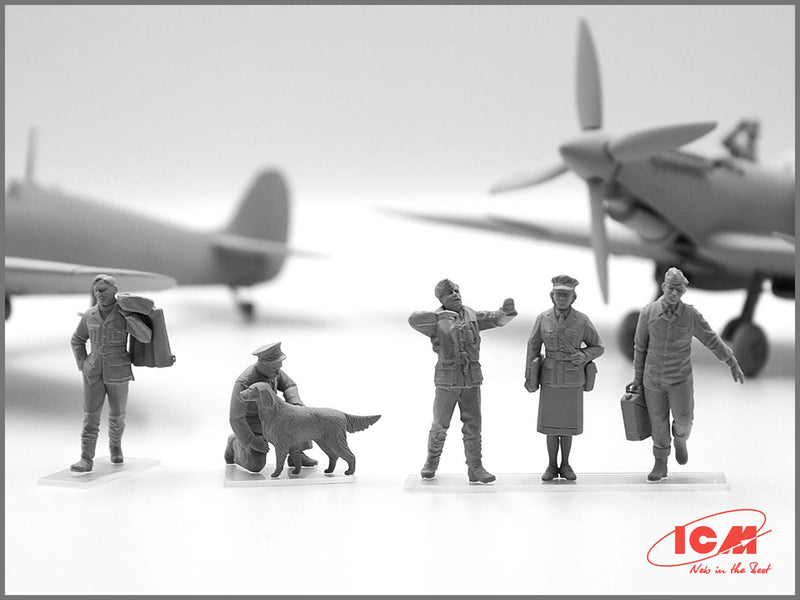 ICM48081 - 1/48 ICM RAF Pilots and Ground Personnel (1939-1945)  (7 figures - 3 pilots, 3 mechanics, 1 WREN member, and dog figure)