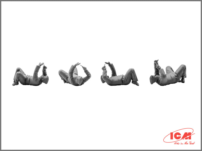 ICM48082 - 1/48 ICM German Luftwaffe Pilots and Ground Personnel (1939-1945)  (7 figures - 3 pilots, 4 mechanics)