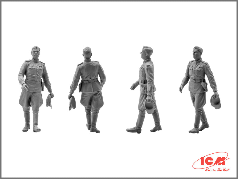 ICM48084 - 1/48 ICM Soviet Air Force Pilots and Ground Personnel (1943-1945)  (7 figures -  staff officer, 2 pilots, 3 mechanics, military servicewomen)