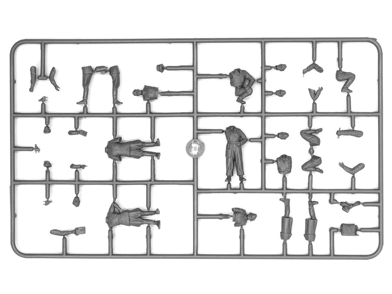 ICM48084 - 1/48 ICM Soviet Air Force Pilots and Ground Personnel (1943-1945)  (7 figures -  staff officer, 2 pilots, 3 mechanics, military servicewomen)