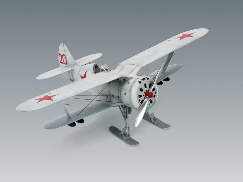 ICM48096 - 1/48 ICM I-153, WWII Soviet Biplane Fighter (winter version)