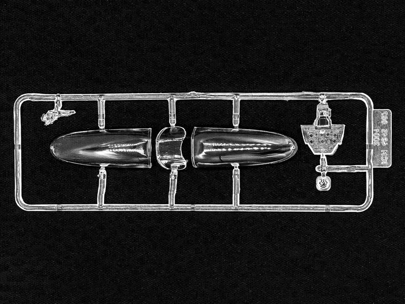 ICM48153 - 1/48 ICM Mustang P-51D with USAAF Pilots and Ground Personnel
