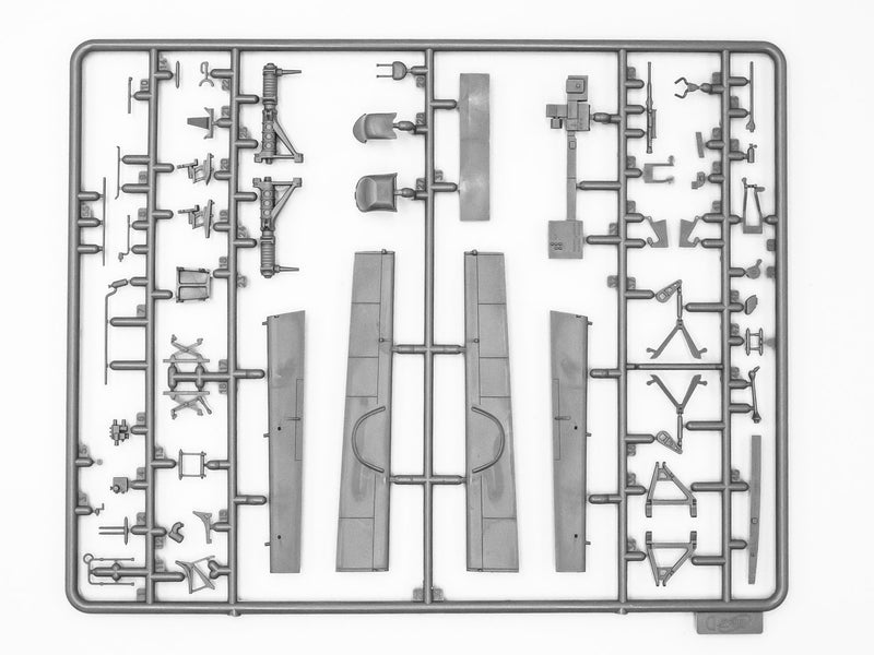 ICM48240 - 1/48 ICM Ju 88D-1, WWII German Reconnaissance Plane