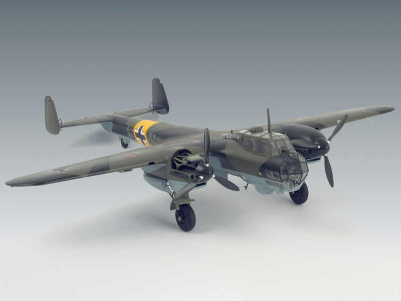 ICM48241 - 1/48 ICM Do 215 B-4, WWII German Reconnaissance Plane