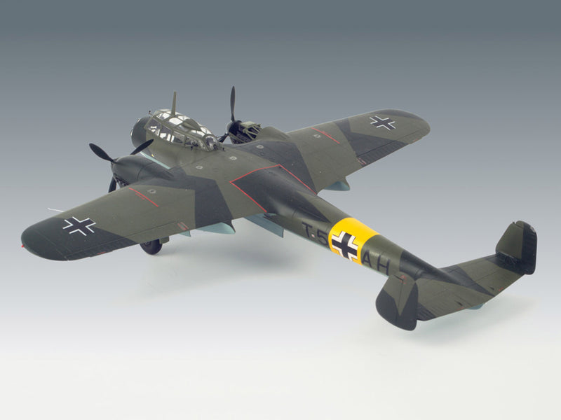 ICM48241 - 1/48 ICM Do 215 B-4, WWII German Reconnaissance Plane