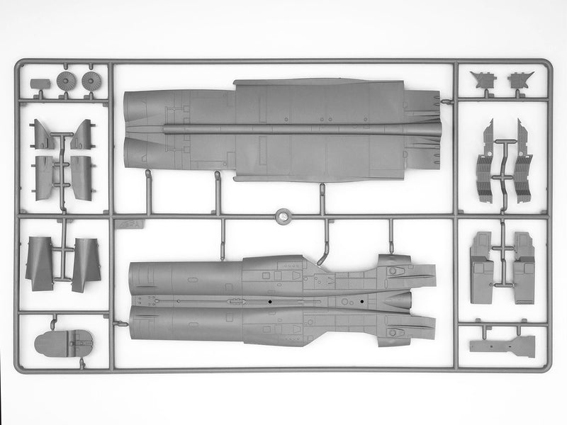 ICM48903 - 1/48 ICM MiG-25 PD, Soviet Interceptor Fighter