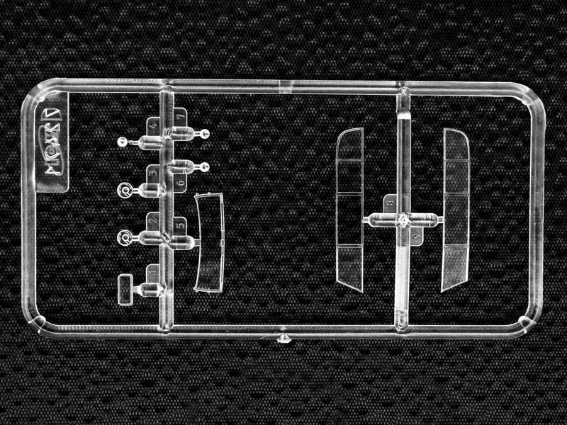 ICM72472 - 1/72 ICM G4 (1935 production) Soft Top, WWII German Staff Car, snap fit/no glue