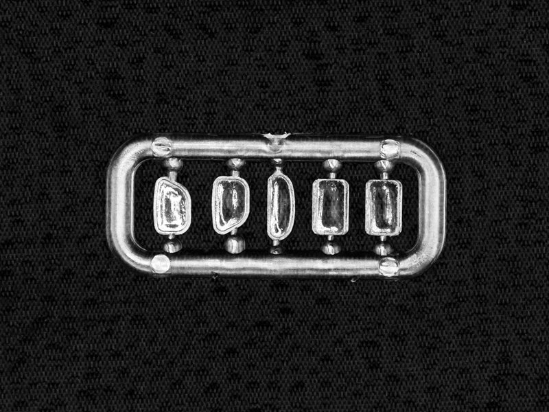 ICM72591 - 1/72 ICM BM-24-12, Multiple Launch Rocket System on ZiL-157 base