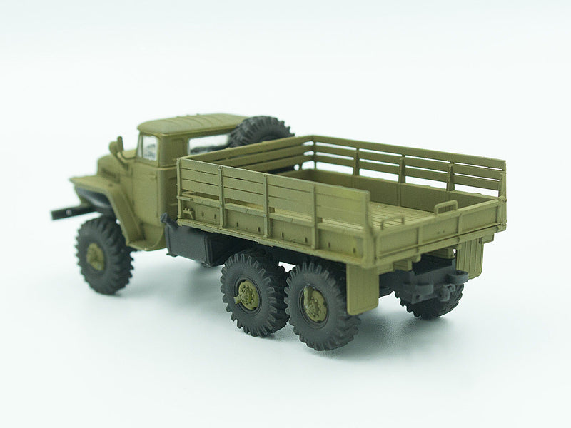 ICM72711 - 1/72 ICM URAL-375D, Army Truck