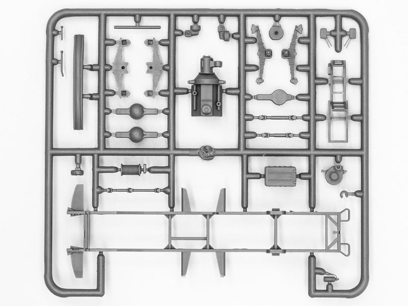 ICM72812 - 1/72 ICM ZiL-131, Command Vehicle