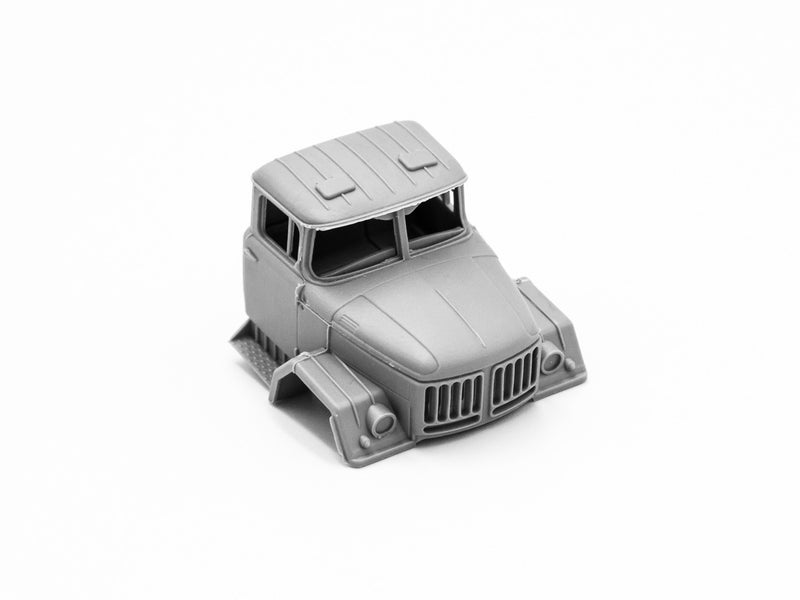 ICM72813 - 1/72 ICM ATZ-4-131, Fuel Bowser