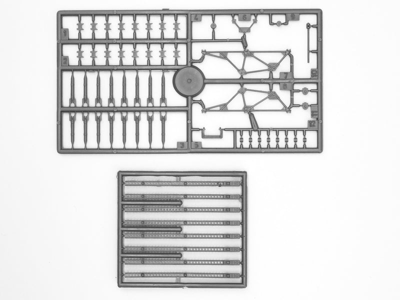 ICM72814 - 1/72 ICM BM-13-16,  Multiple Launch Rocket System on ZiL-131 base
