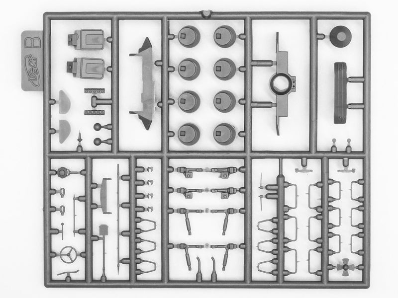 ICM72901 - 1/72 ICM BTR-60P, Armoured Personnel Carrier