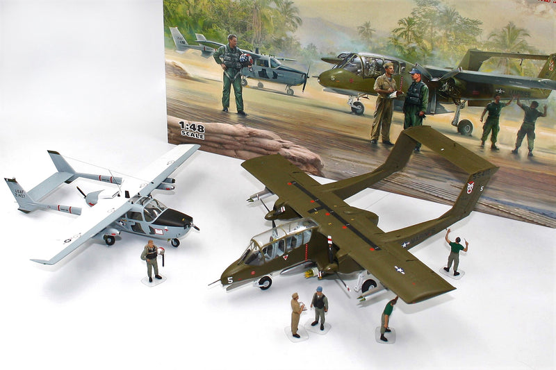 ICMDS4803 - 1/48 Vietnam USAF Airfield (Cessna O-2A, OV-10 Bronco & Figures)