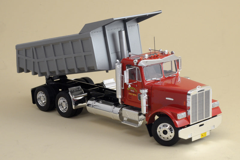 FREIGHTLINER HEAVY  DUMPER TRUCK
